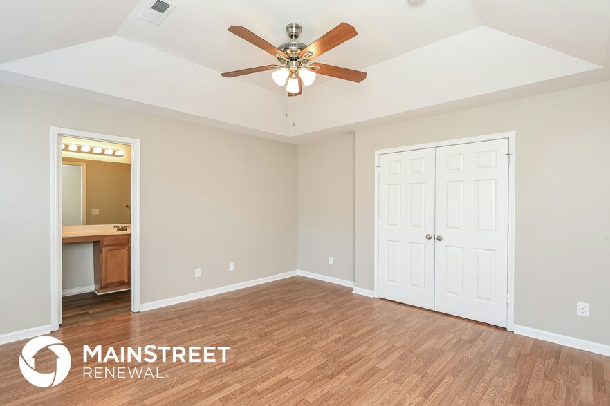 Building Photo - 157 Bellfare Dr