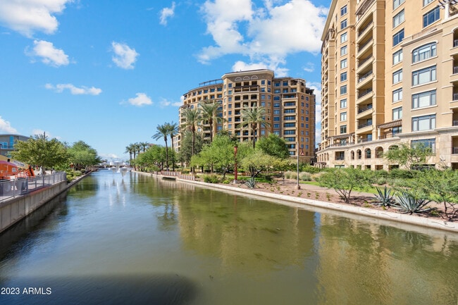 Building Photo - 7625 E Camelback Rd