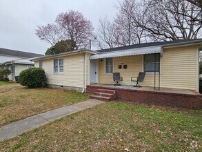 Building Photo - Hickory9451