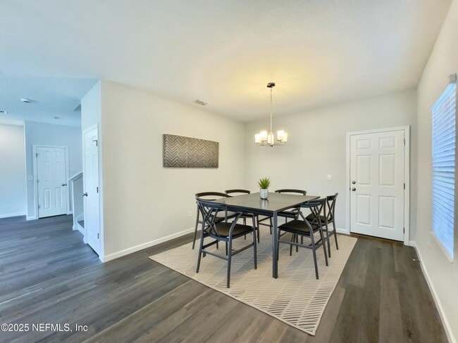Building Photo - 4672 Ribault Park St