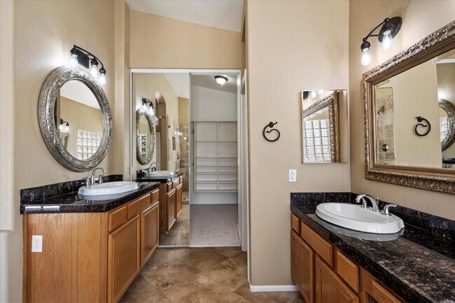 Building Photo - 8158 E Rita Dr