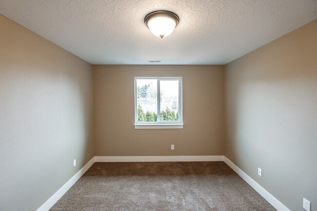 Building Photo - 270-272 Gwinn Street E