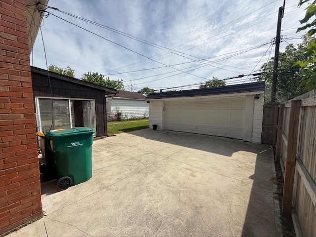 Building Photo - 5533 Beechwood Ave