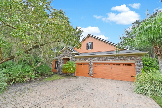 Building Photo - 3521 Carolwood Ln