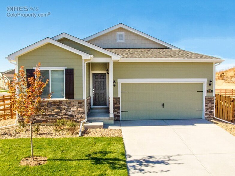 Welcome to 1517 Sepia Ave - 1517 Sepia Ave