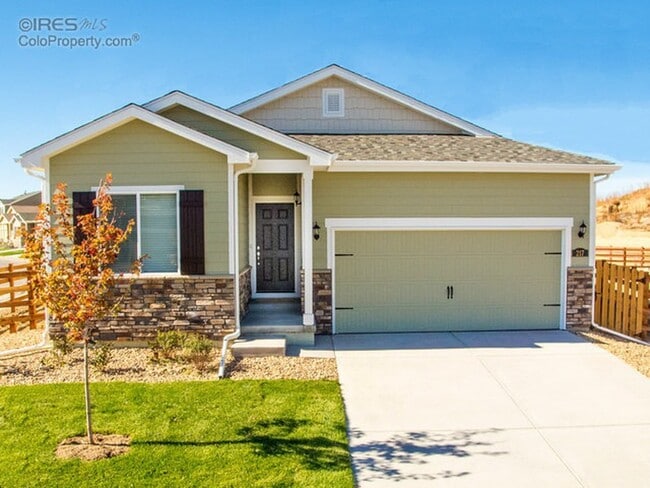 Welcome to 1517 Sepia Ave - 1517 Sepia Ave