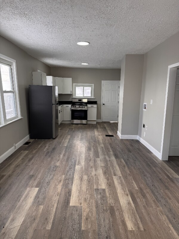 Building Photo - 615 W Columbus Ave