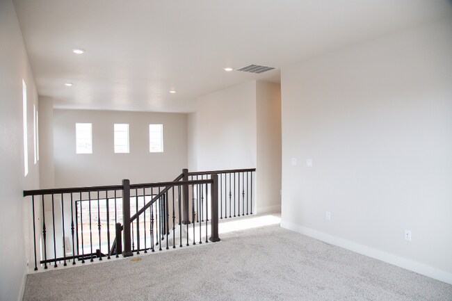 Building Photo - 8547 Cheraw St
