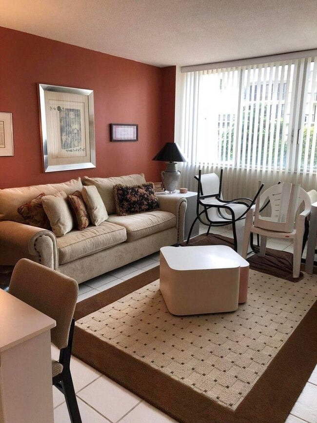 Building Photo - 2773 S Ocean Blvd