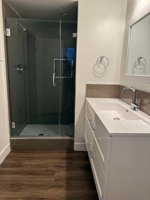 Building Photo - 1339 N Hobart Blvd