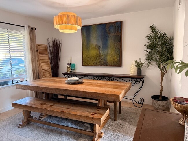 Building Photo - Updated Amalfi model with great patio too