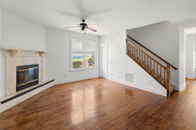 Building Photo - Modern Arts and Crafts Home