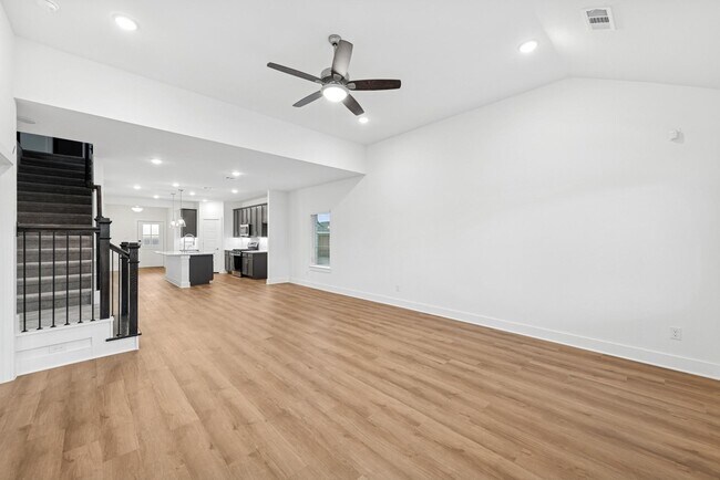 Building Photo - 8058 Kay Hbr Dr