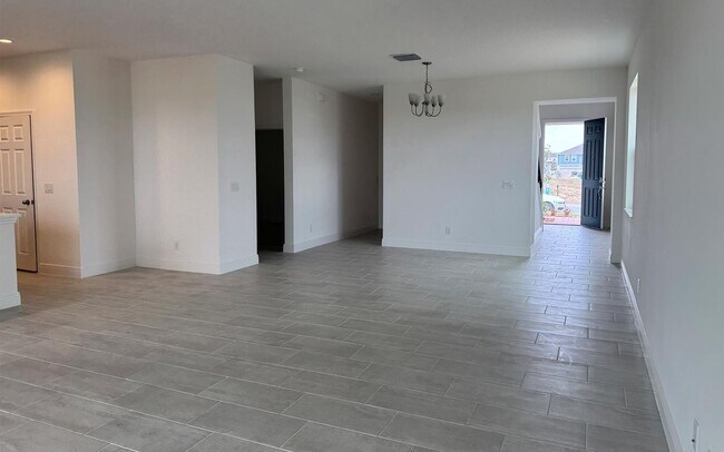 Building Photo - 7731 Trapani Lp