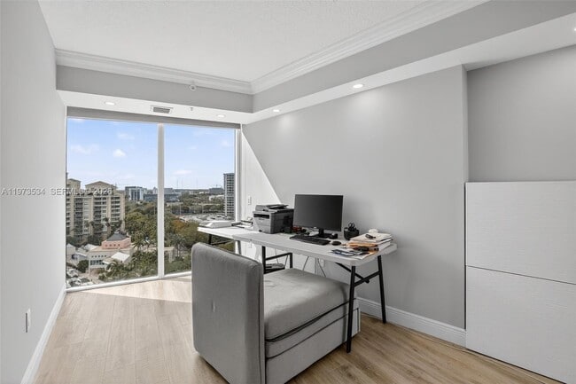 Building Photo - 3370 Hidden Bay Dr