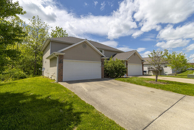 Building Photo - 1855 N Orie Dr