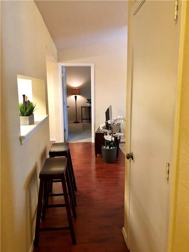 Building Photo - Corporate Furnished Two-Bedroom Condo - Utilities and Wi-Fi, From $1,825 monthly, Minimum of 3 mo...