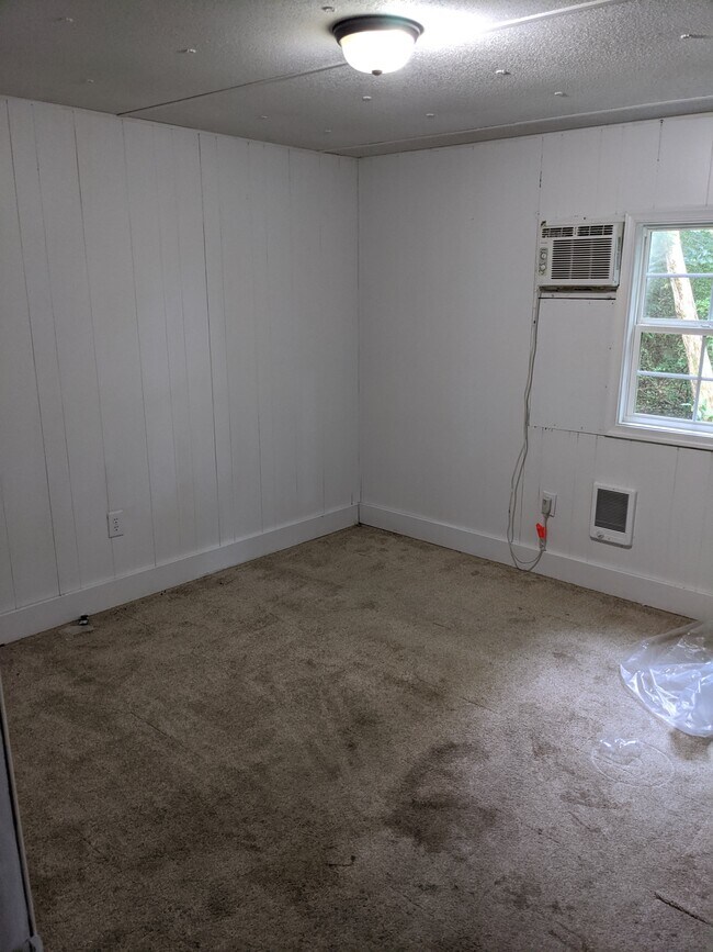 Building Photo - 17604 The Glebe Ln
