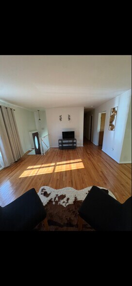 Building Photo - 2014 Ritchie Rd