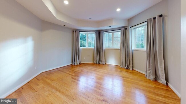 Building Photo - 9629 Eagle Ridge Dr