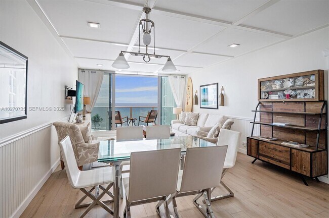 Building Photo - 3505 S Ocean Dr