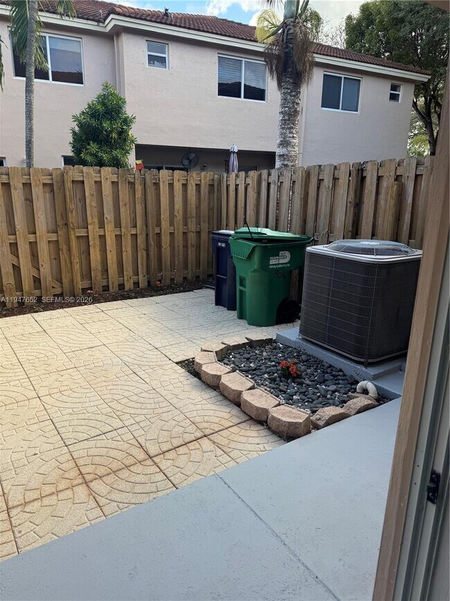 Building Photo - 14311 SW 96th St