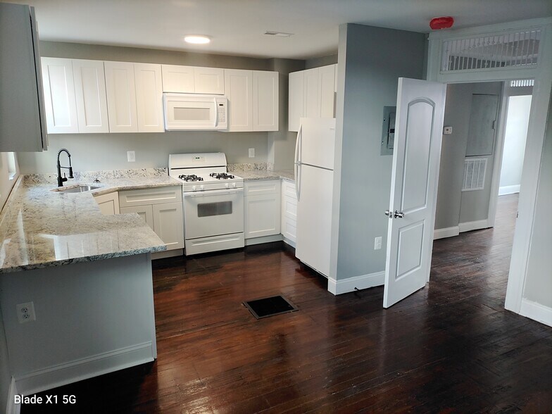 Building Photo - 622 Linnard St