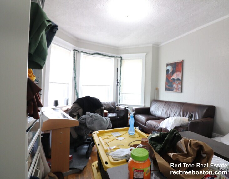 Building Photo - 465 Park Dr