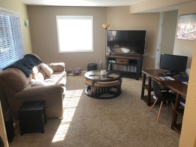 Building Photo - 4808 Malibu Rd