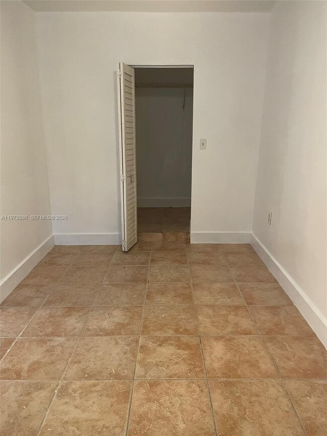 Building Photo - 746 NE 80th St