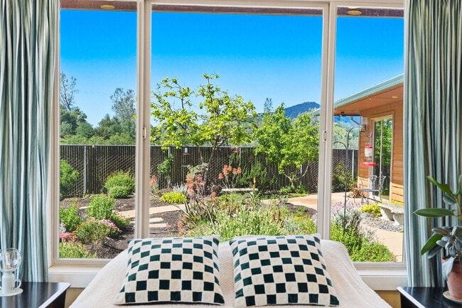 Building Photo - Peaceful Hilltop Retreat with Views | Unfurnished 5BD Executive Home on Private Knoll