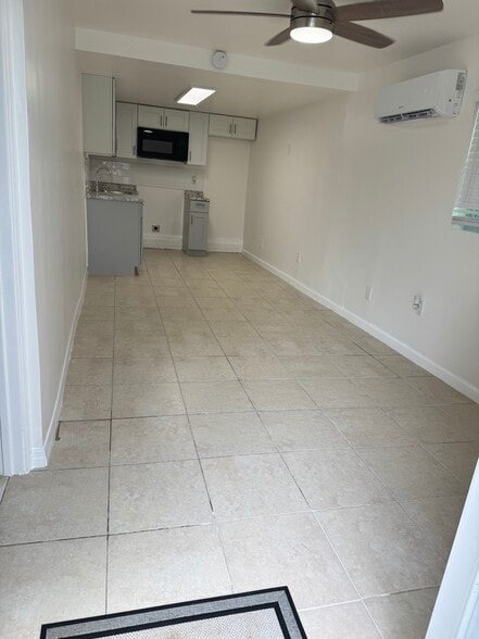 Building Photo - 274 Bayberry Dr