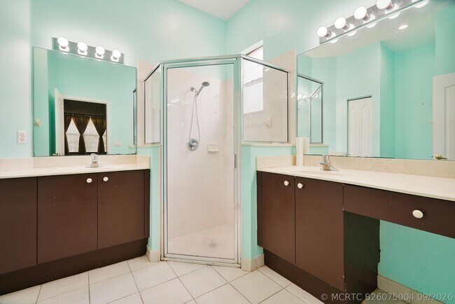 Building Photo - 6020 Spring Lake Terrace