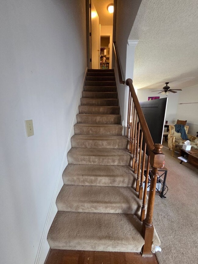 Building Photo - Lumpkin Square Apartments