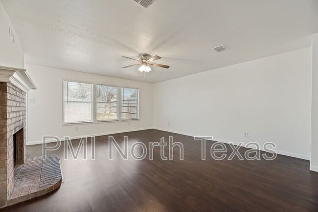 Building Photo - 1580 Chivalry Ln