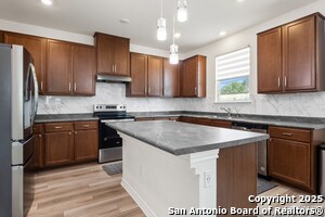 Building Photo - 10643 Military Dr W