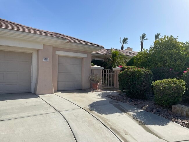 Primary Photo - 39264 Mirage Cir