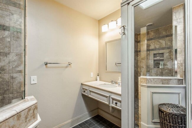 Building Photo - 6301 Christon Ct