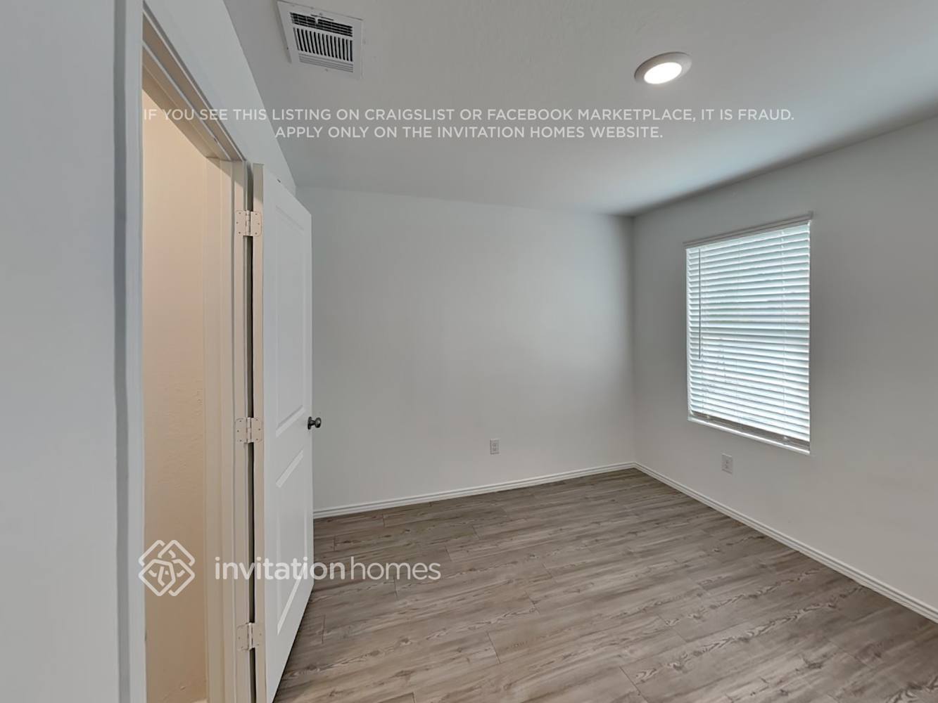 Building Photo - 14423 Estuary Pl