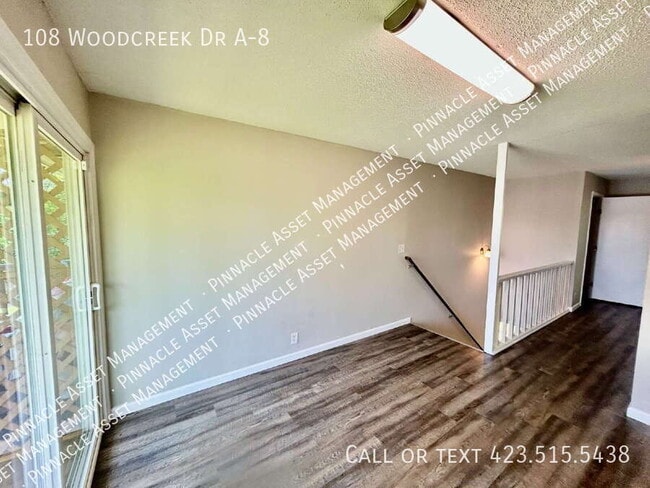 Building Photo - 108 Woodcreek Rd