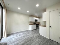 Building Photo - 8119 Inverness Ridge Rd