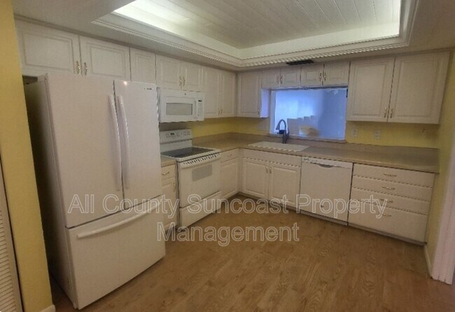 Building Photo - 6430 Sun Eagle Ln