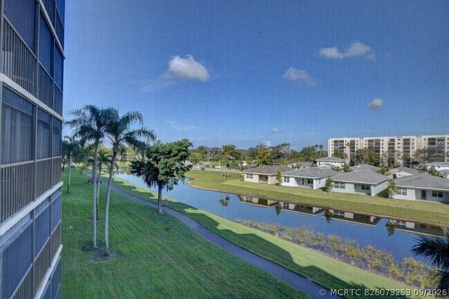 Building Photo - 7380 S Oriole Blvd