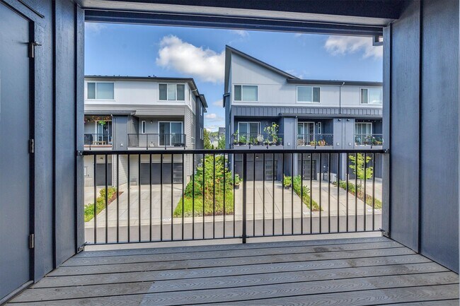 Building Photo - 17235 SW Goldcrest Ln