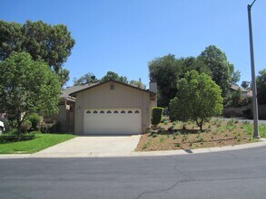 Building Photo - 2642 Laramie Rd
