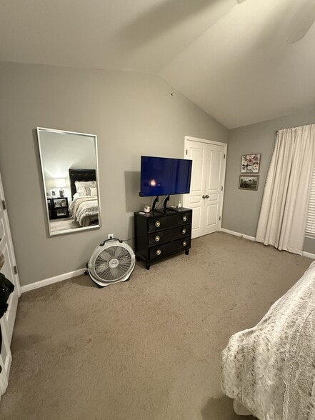 Building Photo - 490 S Barnett Shoals Rd