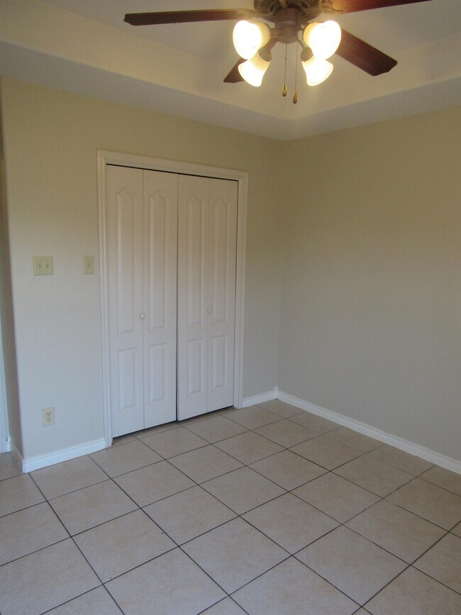 Building Photo - 9804 Cantera Ct