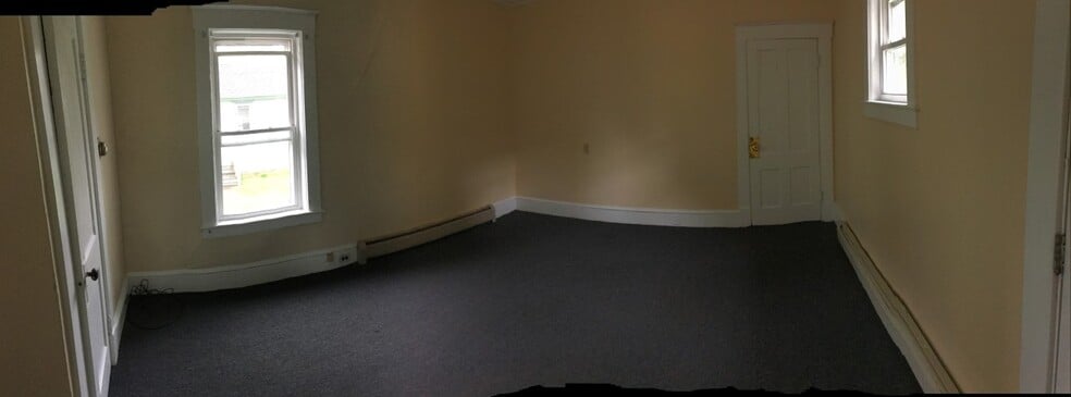 livingroom - 21 Loomis St