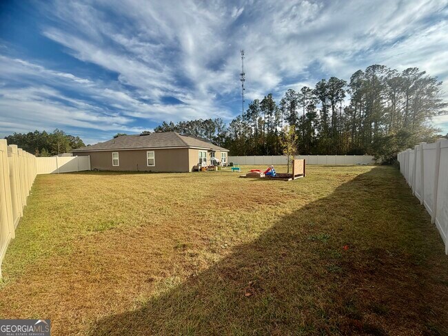 Building Photo - 90 Landing Blvd