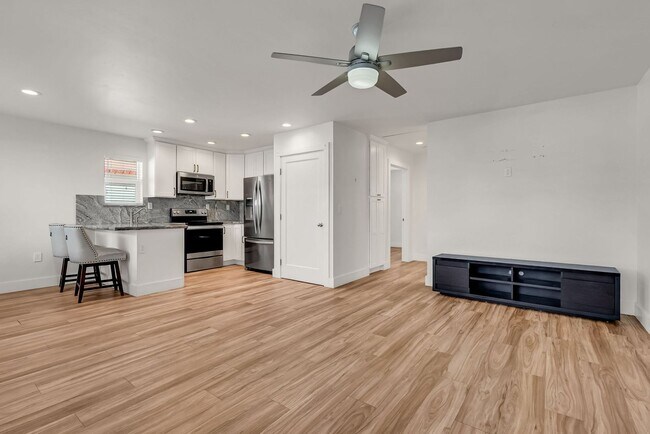 Building Photo - Experience residential luxury living only 2 blocks from the heart of downtown Livermore!!